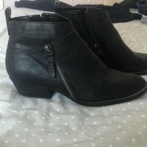 Nine West booties